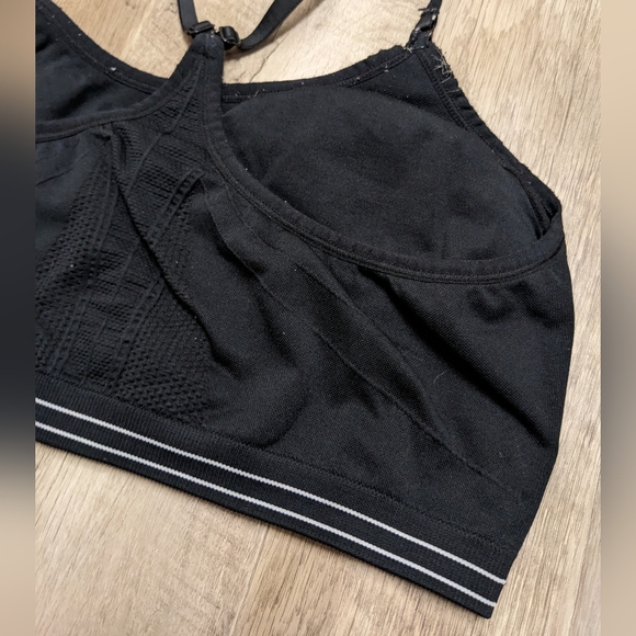 Calvin Klein Performance Black and White Sports Bra - Picture 8 of 11